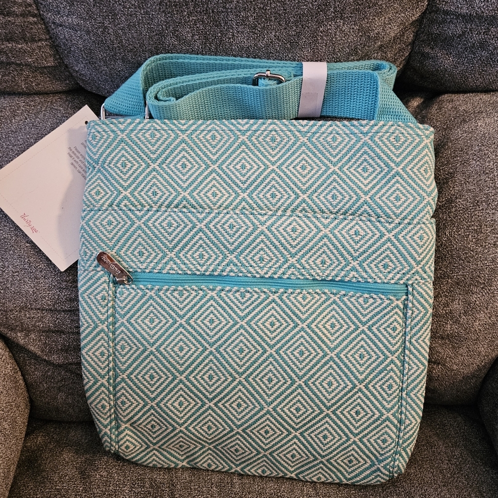 Thirty-one zip-top shoulder bag